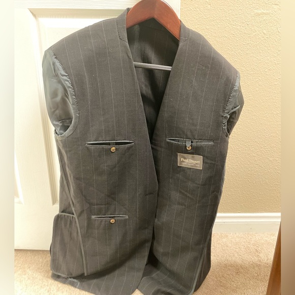 PAUL STUART Suit  (Great Condition, 43L, Grey Pinstripe, Wool) - Picture 6 of 6
